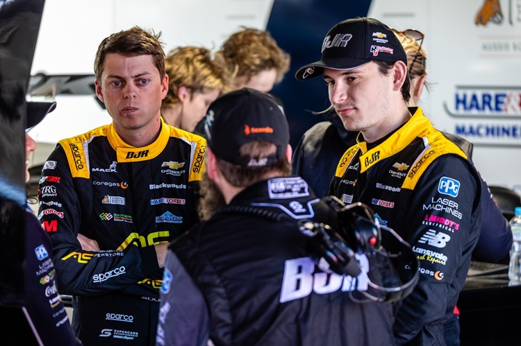 webracing2.jpg webracing2.jpg